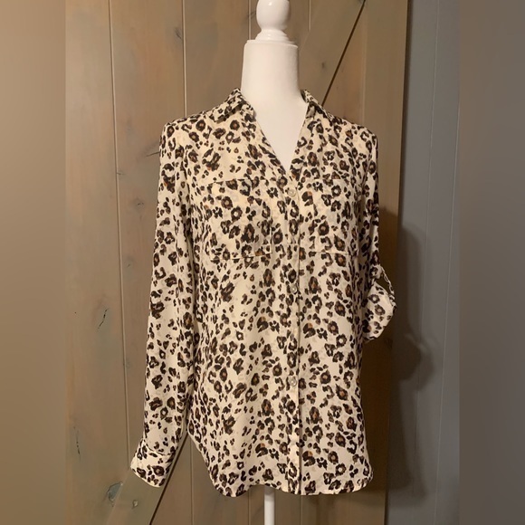 Maurices Tops - Maurice’s Blouse Size XS Leopard Print